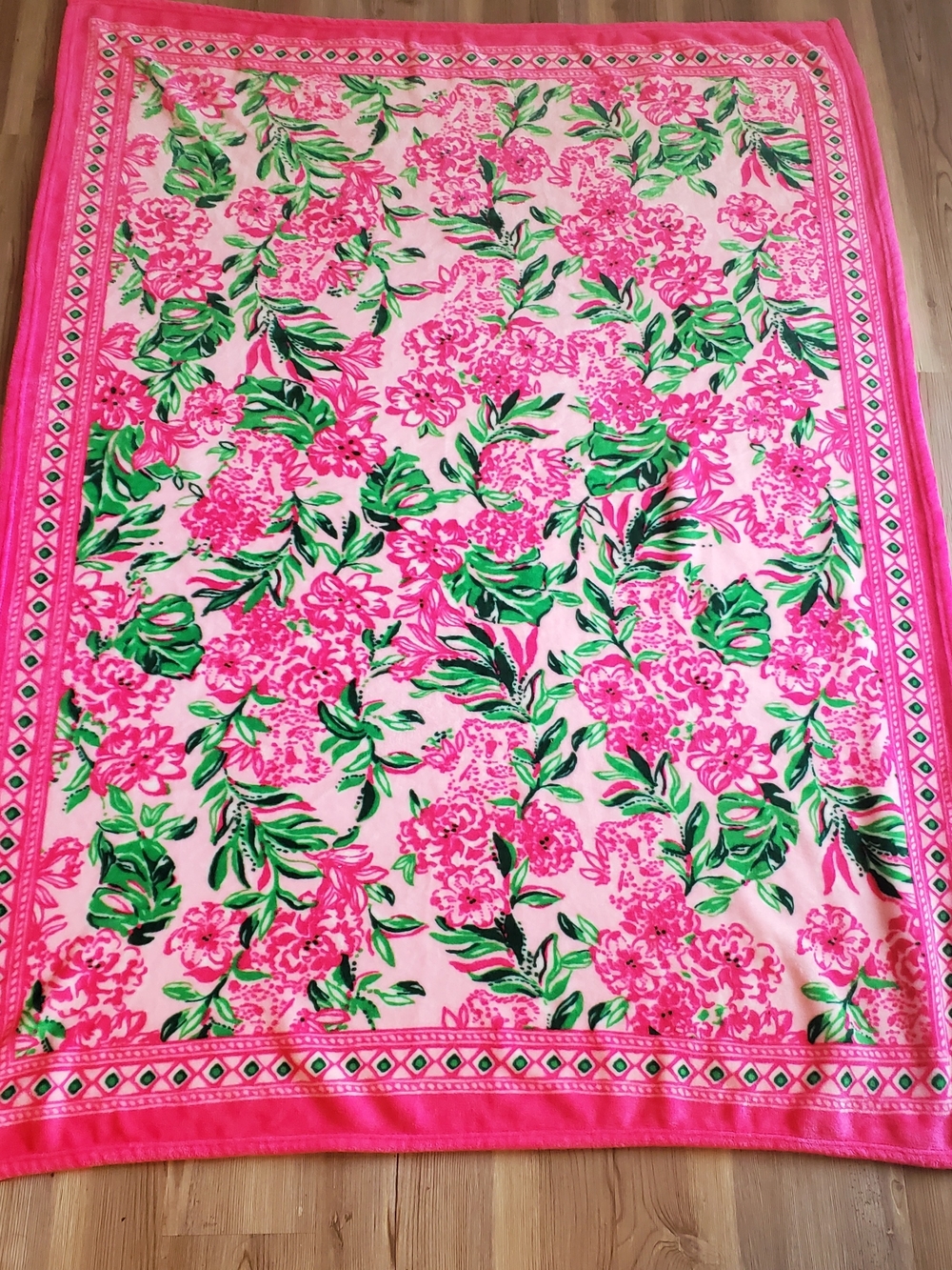 Lilly Pulitzer Paradise soft Blanket throw in the Conch Shell Pink Koala La La"